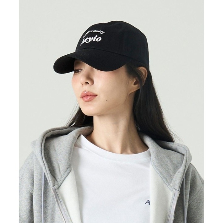 [現貨 兩頂  快搶!!]  韓國小眾品牌  金泰希戴 AEYIO經典LOGO棒球帽-細節圖4