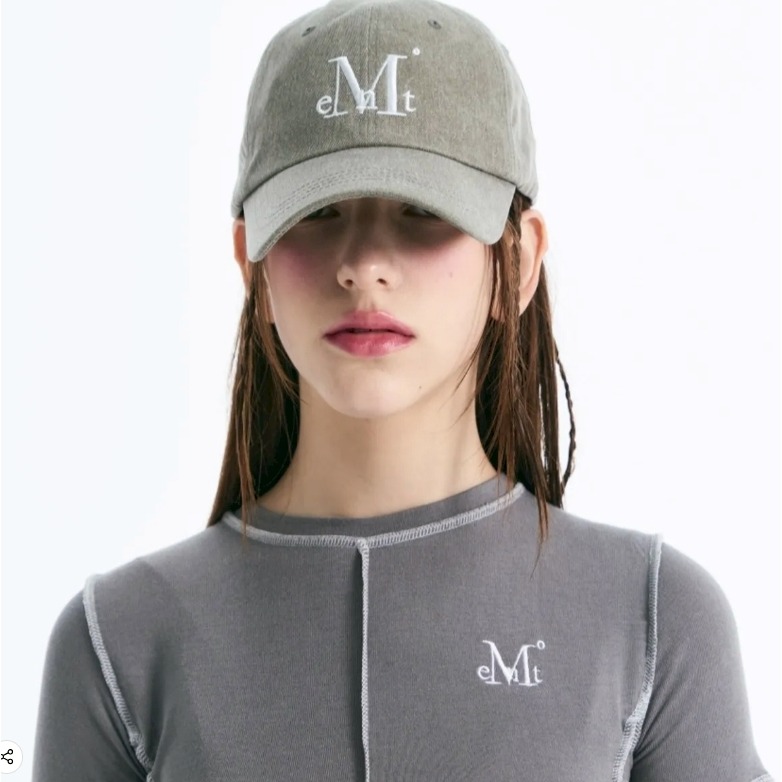 [預購 每周日中午 12:00收單] 2025 韓國 MUCENT 經典LOGO棒球帽+黑色後背包+襪子+項鍊 4件套裝-細節圖9