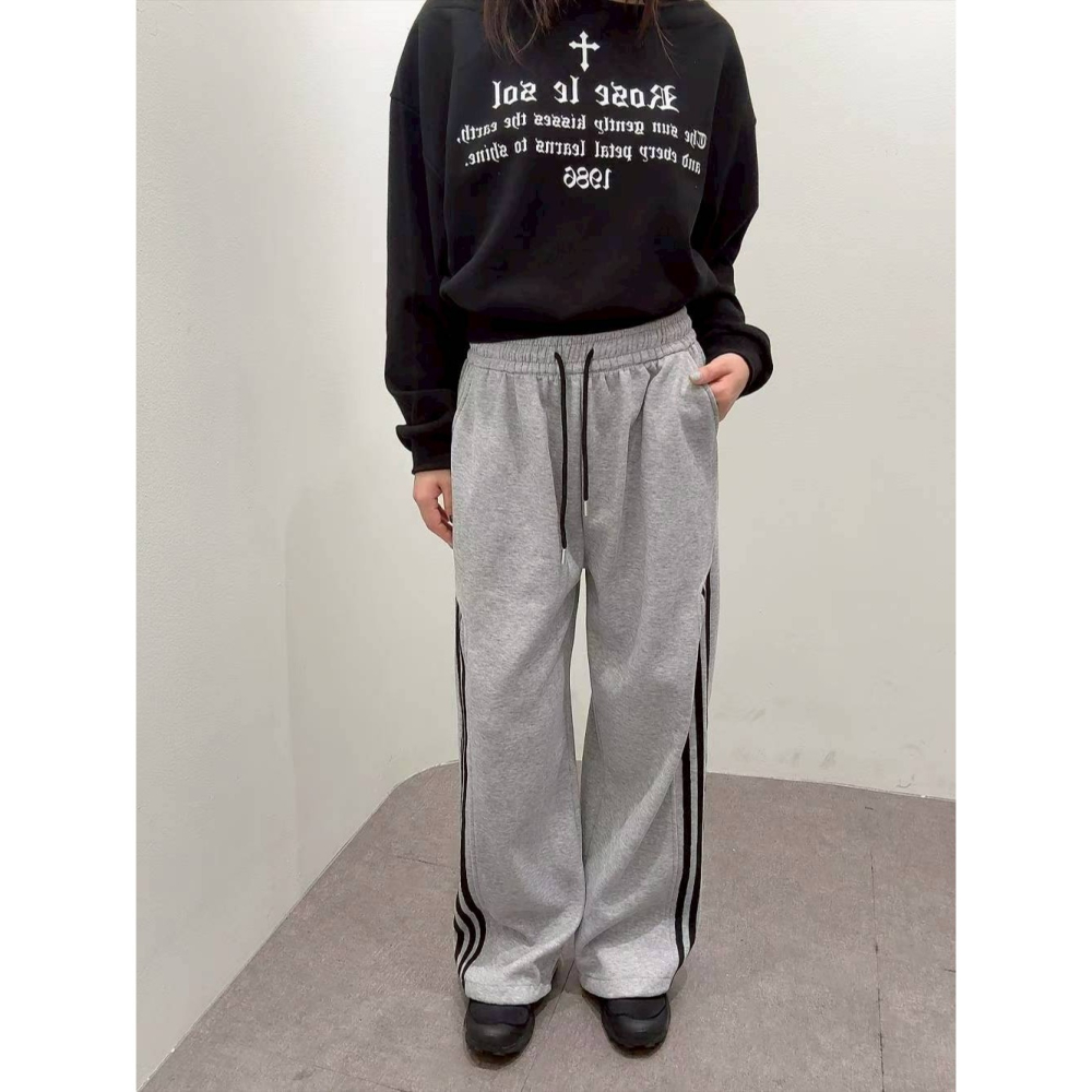 [預購 每周日中午 12:00收單] 2025 韓國 初秋女裝 特殊線條設計運動長褲-細節圖5