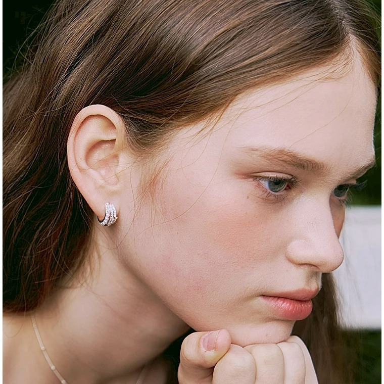 [預購 每周日中午 12:00收單] 2025 韓國 時尚配件 SAINT SCOTT  三重水鑽耳環-細節圖2