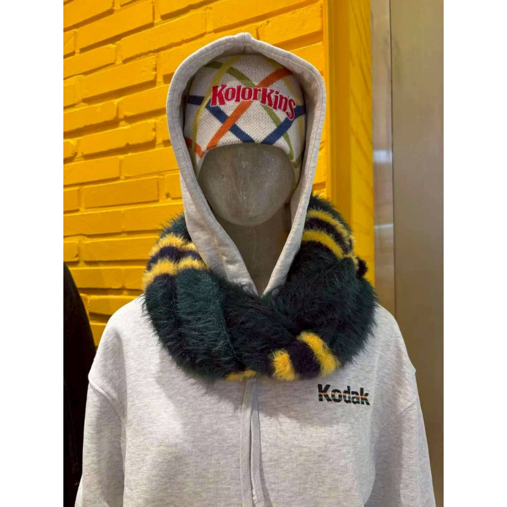 [預購 每周日中午 12:00收單] 2025 韓國  KODAK 25秋冬新款   絨毛圍巾-細節圖8