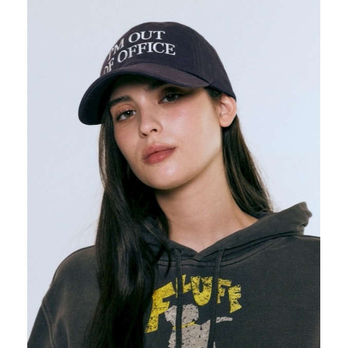 [韓國黑五折扣ing] [預購 每周日中午 12 : 00收單] 2025 韓國 VESTIRYA 英文刺繡棒球帽-細節圖4