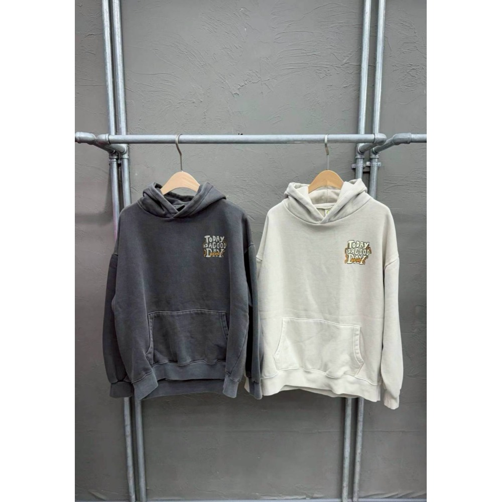 [預購 每周日中午 12:00收單] 2025  韓國 塗鴉POP字內刷毛連帽上衣 中性款-規格圖10