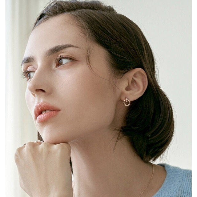 [預購 每周日中午 12:00收單 ] 2025韓國 時尚配件 海秀兒   文佳映配戴  925純銀扭結耳環-細節圖2