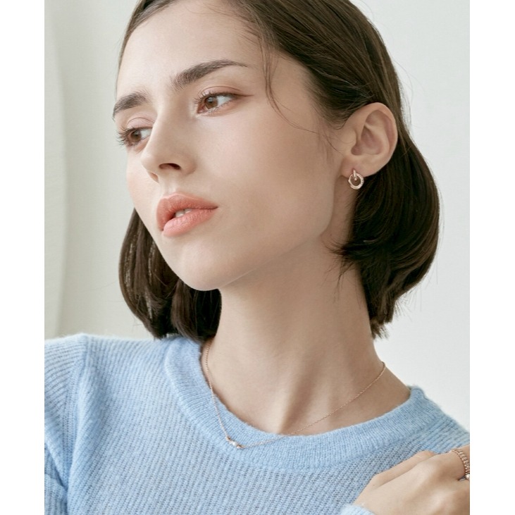 [預購 每周日中午 12:00收單 ] 2025韓國 時尚配件 海秀兒   文佳映配戴  925純銀扭結耳環-細節圖3
