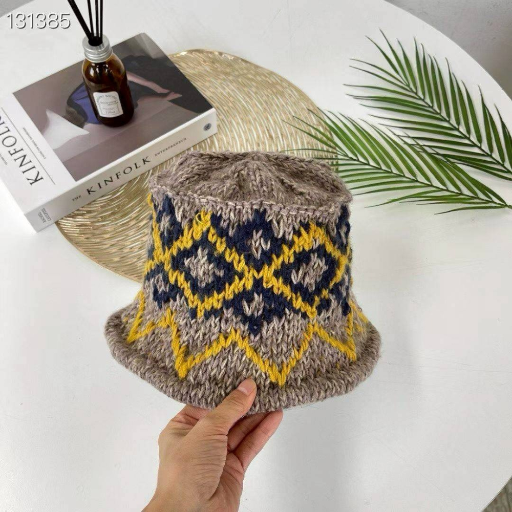 [預購 每周日中午 12:00收單] 2025 韓國 時尚配件 配色菱格紋針織漁夫帽-細節圖6