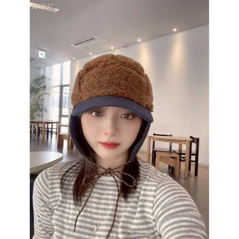 [預購 每周日中午 12:00收單] 2025 韓國 時尚配件  羔羊拼接護耳棒球帽-細節圖2