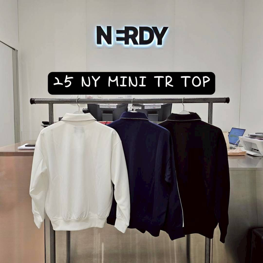 [韓國]12月分活動款] [預購 每周日中午 12:00收單] 2025 韓國 NERDY 復古線條外套(黑 深藍 白)-細節圖3