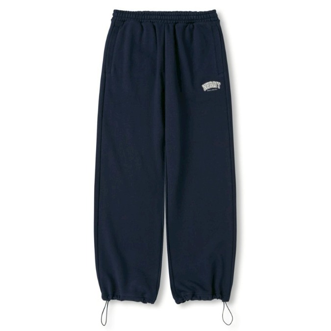 [韓國12月分活動款] [預購 每周日中午 12:00收單] 2025 韓國 NERDY LOGO抽繩長褲-細節圖2