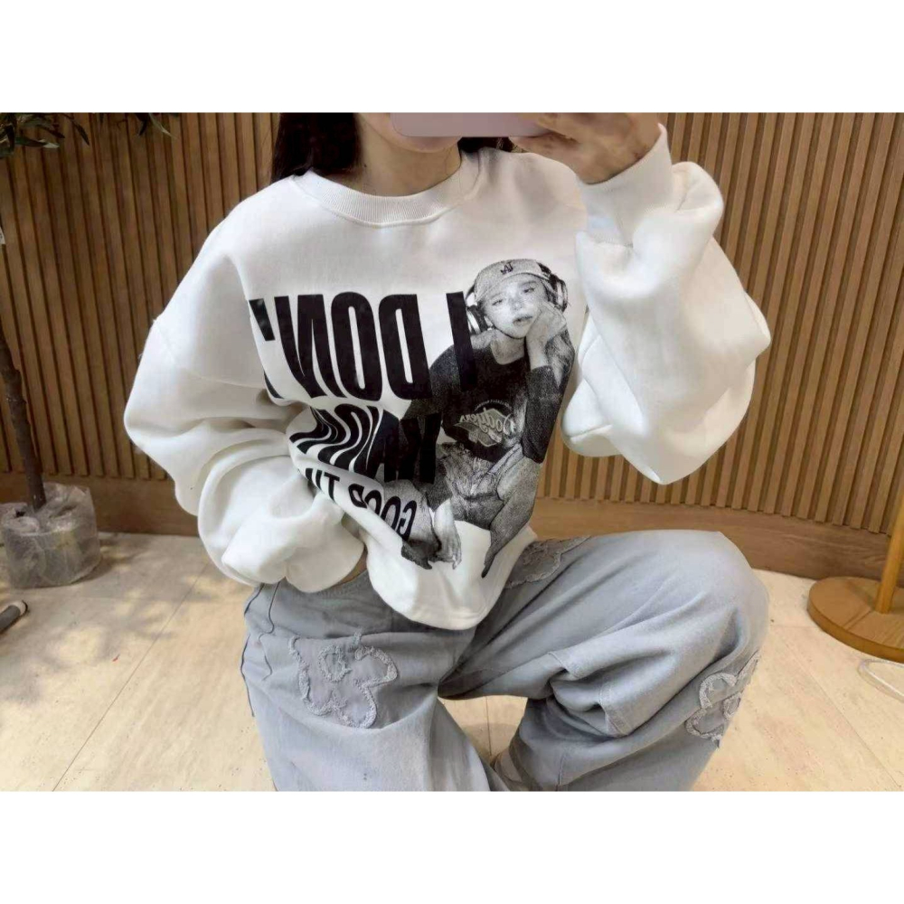 [預購 每周日中午 12:00收單] 2025 韓國 秋冬女裝  I DON＇T KNOW 字樣 內刷毛上衣-細節圖6