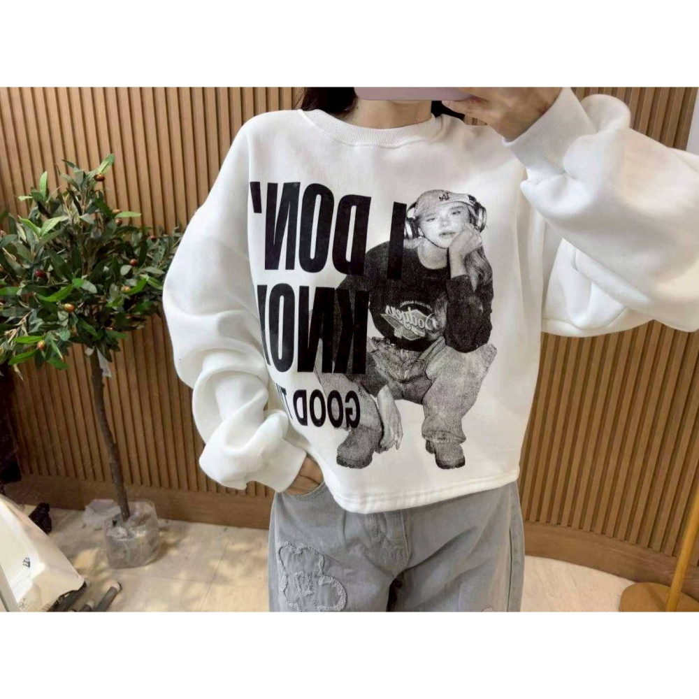 [預購 每周日中午 12:00收單] 2025 韓國 秋冬女裝  I DON＇T KNOW 字樣 內刷毛上衣-細節圖7