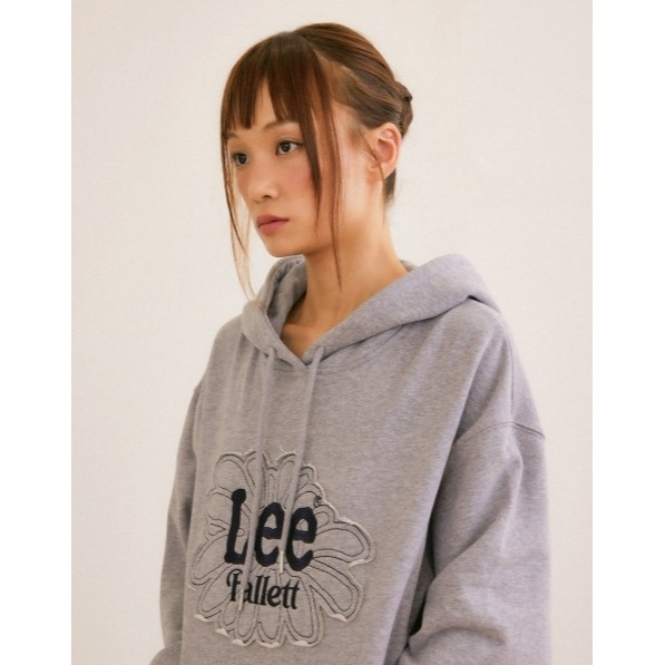 [預購 每周日中午 12:00收單] 2025 韓國 秋冬女裝  FALLET X LEE 聯名系列連帽上衣-細節圖3