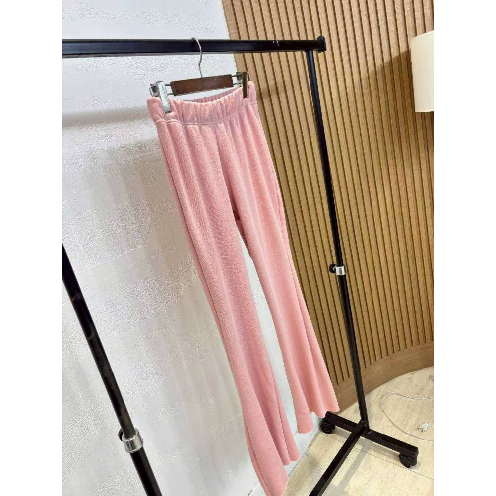 [預購 每周日中午 12:00收單] 2025 韓國秋冬女裝  水貂毛內裡小喇叭長褲-細節圖2