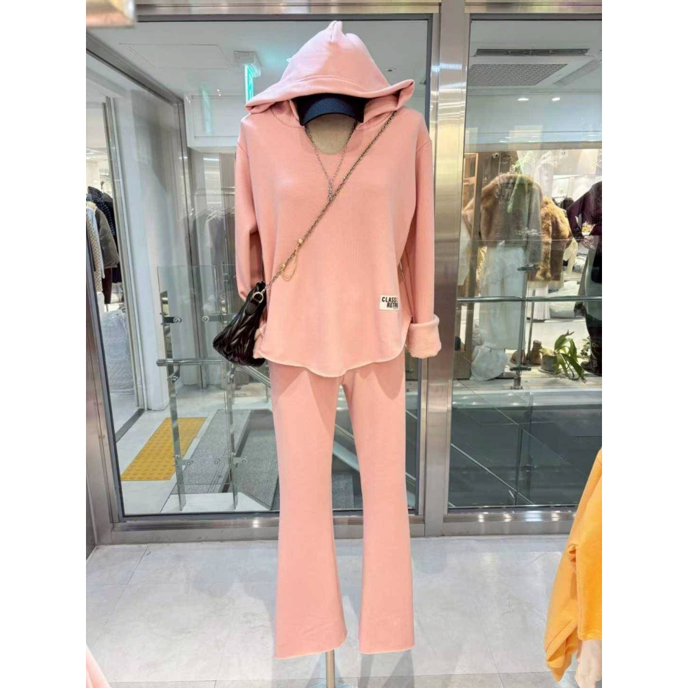 [預購 每周日中午 12:00收單] 2025 韓國秋冬女裝  水貂毛內裡小喇叭長褲-細節圖3