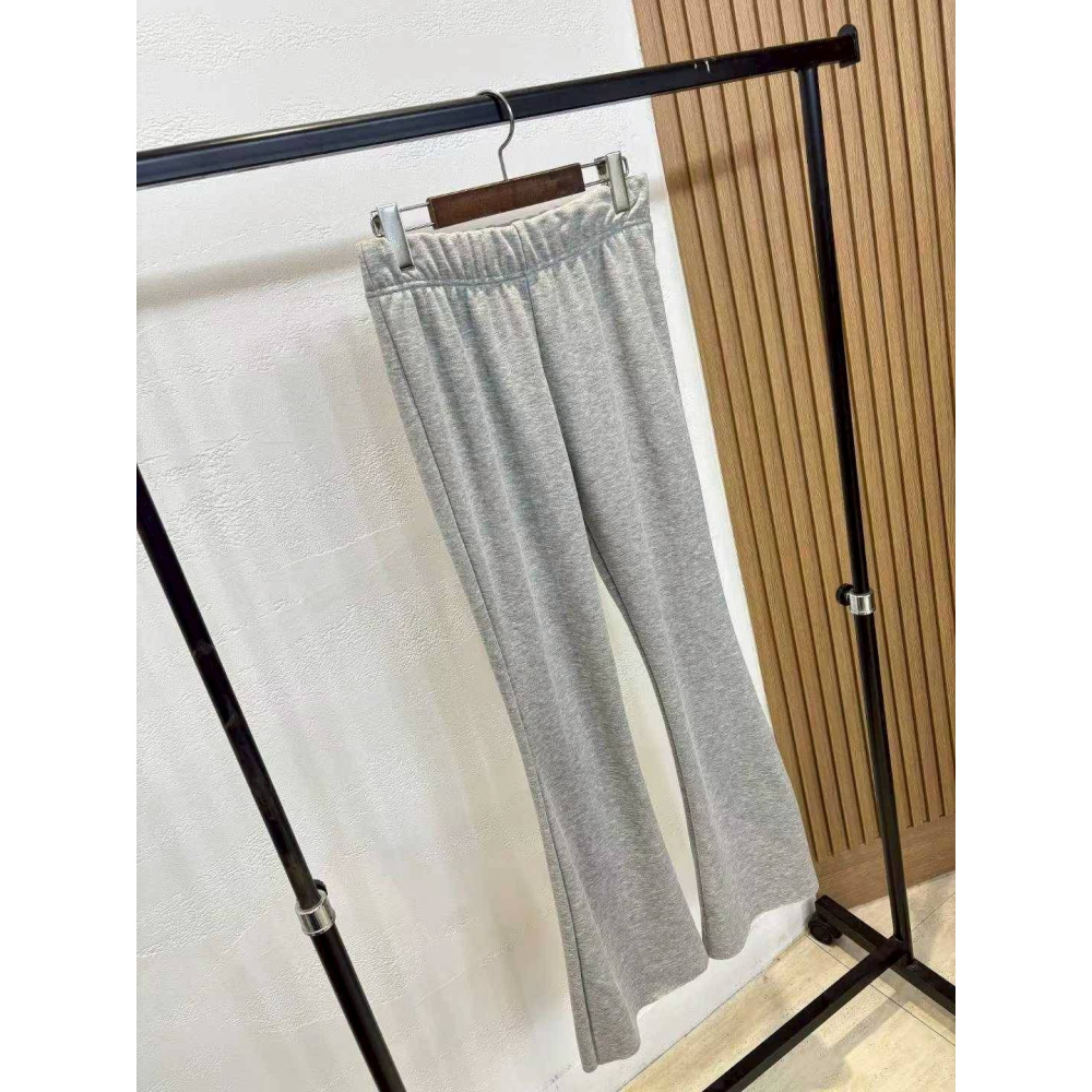 [預購 每周日中午 12:00收單] 2025 韓國秋冬女裝  水貂毛內裡小喇叭長褲-細節圖6