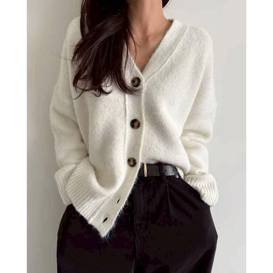 [預購 每周日中午 12:00收單] 2025 韓國 秋冬女裝 8 MABLE家 羊毛英文字樣 開襟上衣-細節圖2