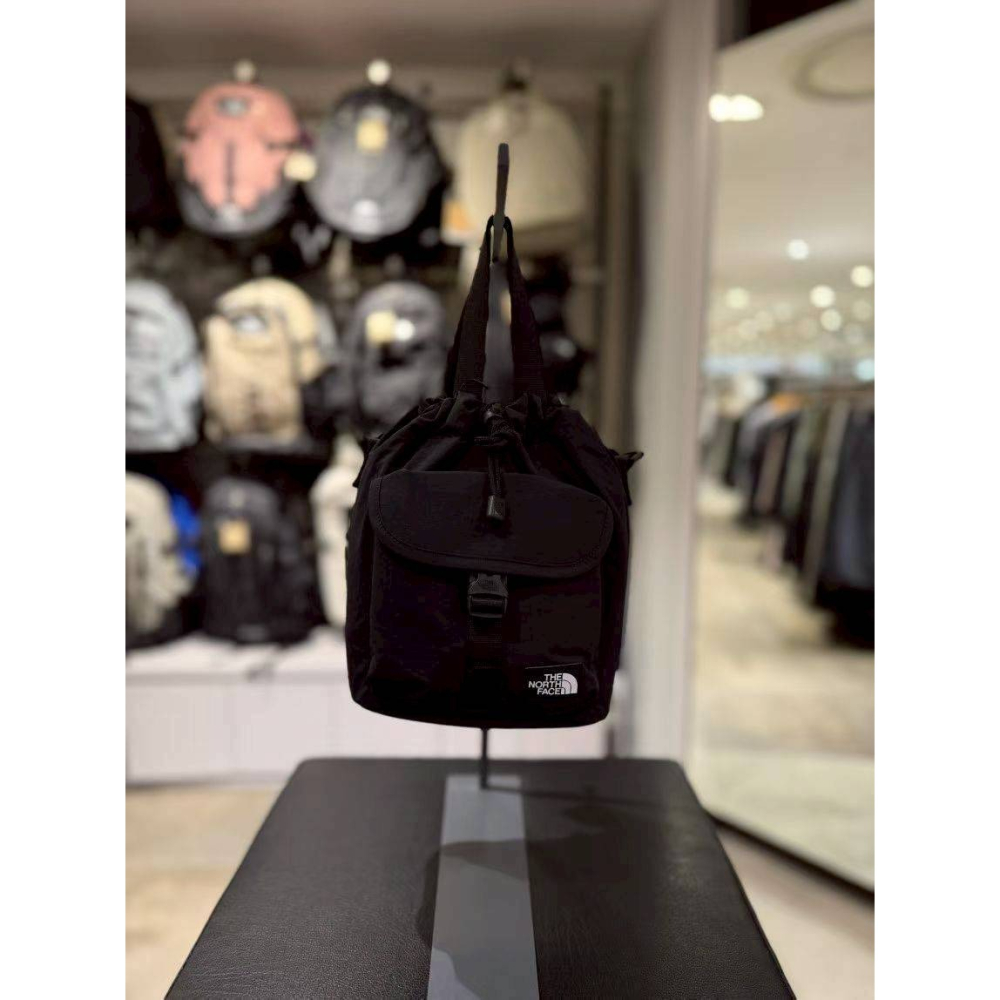 [預購 每周日中午 12:00收單] 2025韓國  NORTH FACE 北臉  口袋抽繩水桶包-細節圖3