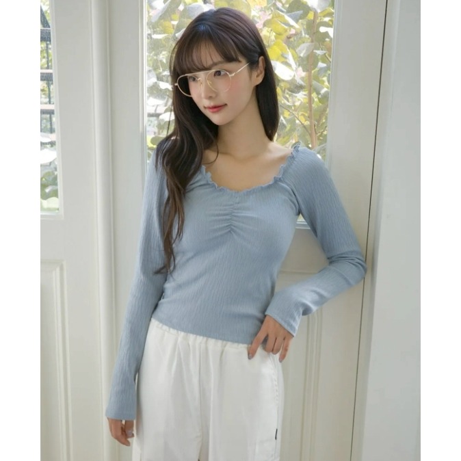 [韓國優惠ing][預購 每周日中午 12:00收單] 2025 韓國 秋冬女裝 MUAHMUAH 木耳邊領口上衣-規格圖4