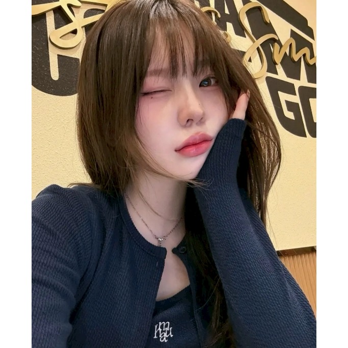 [韓國優惠ing][預購 每周日中午 12:00收單] 2025 韓國   MUAHMUAH LOGO刺繡開襟上衣+背心-細節圖3