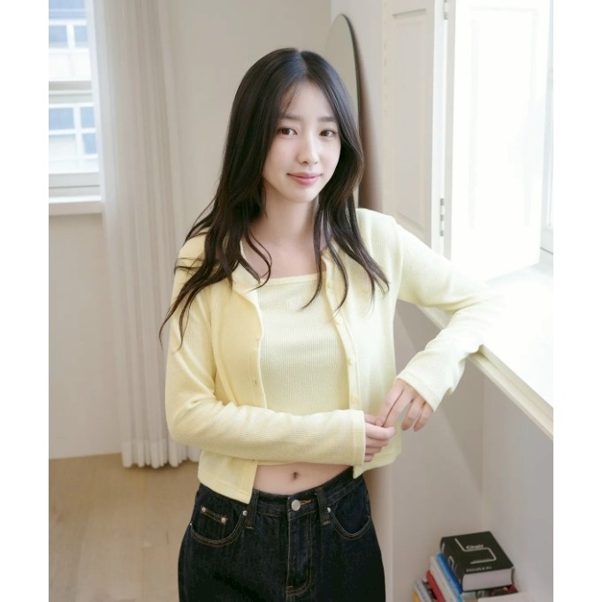 [韓國優惠ing][預購 每周日中午 12:00收單] 2025 韓國   MUAHMUAH LOGO刺繡開襟上衣+背心-細節圖4