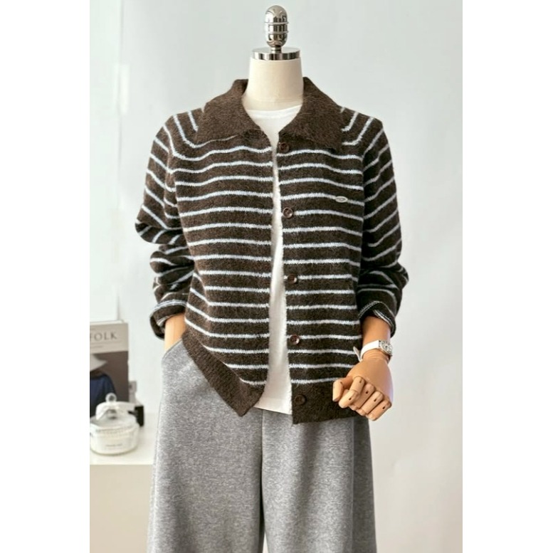 [預購 每周日中午 12:00收單] 2025 韓國 秋冬女裝 條紋翻領開襟針織上衣-細節圖5