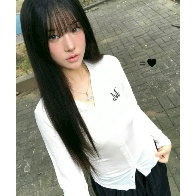 [預購 每周日中午 12:00收單] 2025 韓國 秋冬女裝  MUCENT LOGO開襟上衣-細節圖2