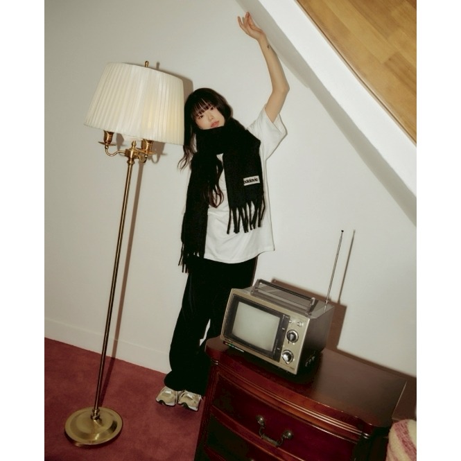 [韓國季末打折款][預購 每周日中午 12:00收單] 2025 韓國 ADLV  流蘇長版圍巾-細節圖5