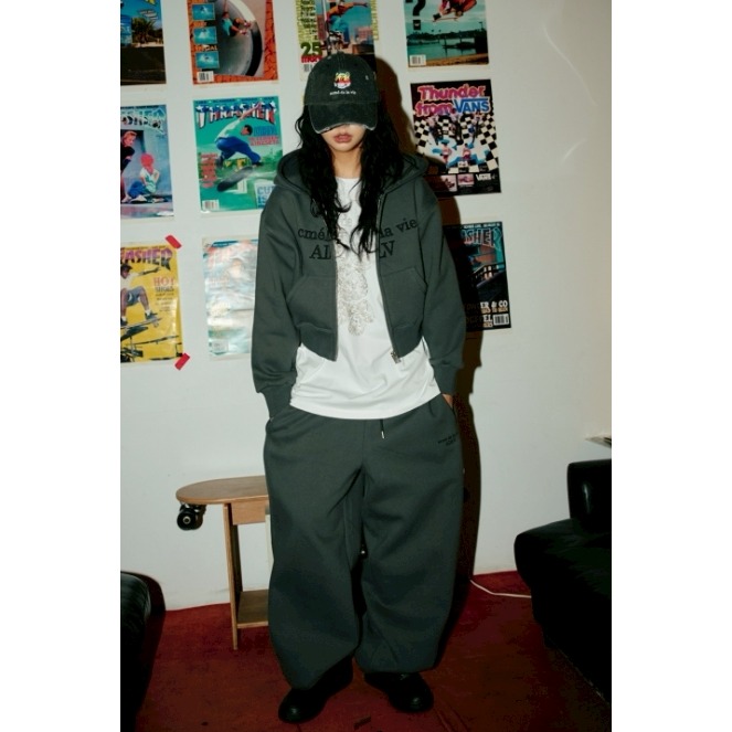 [韓國季末出清款][預購 每周日中午 12:00收單]  2025韓國 ADLV 彩虹刺繡小熊棒球帽-細節圖7