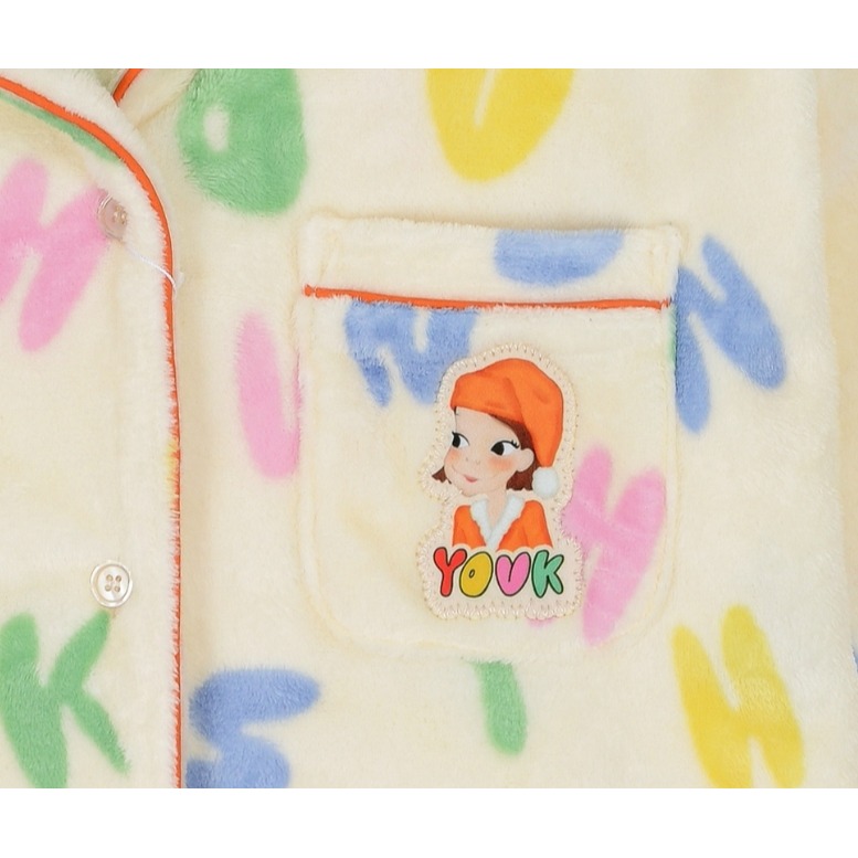 [韓國 陸心媛 年末打折款 ] [預購 每周日中午 12:00收單]陸心媛  刷毛毛茸茸上衣+長褲睡衣組-細節圖5