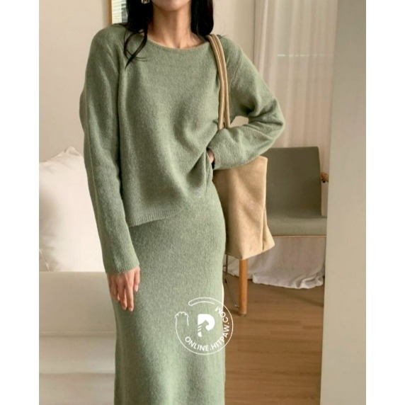 [預購 每周日中午 12:00收單] 2026 韓國 秋冬女裝  羊毛羊駝毛上衣+長裙套裝組-細節圖4