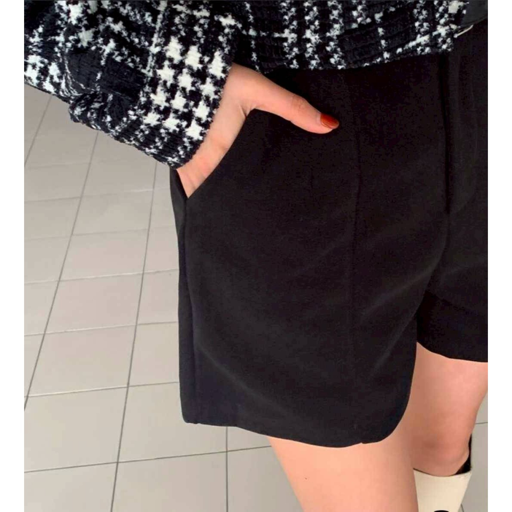 [預購 每周日中午 12:00收單] 2026韓國 秋冬女裝 羊毛短褲+皮帶-細節圖4