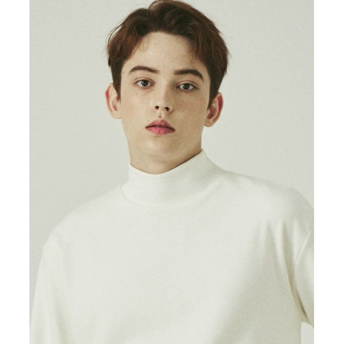 [韓國季末打折款][預購 每周日中午 12:00收單] 2026 韓國 F.ILLUMINATE 高領上衣 中性款-細節圖4