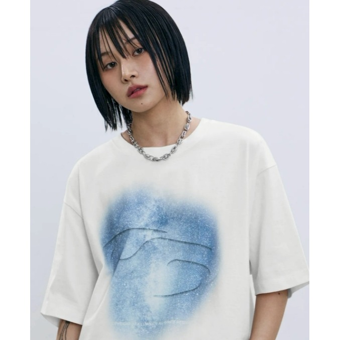 [韓國打折ing][預購 每周日中午 12:00收單] 2026 韓國 F.ILLUMINATE 星系符號上衣-細節圖2