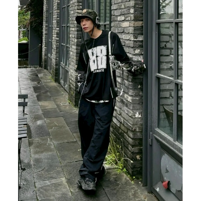 [韓國打折ing][預購 每周日中午 12:00收單] 2026 韓國 F.ILLUMINATE  V領88數字上衣-細節圖3