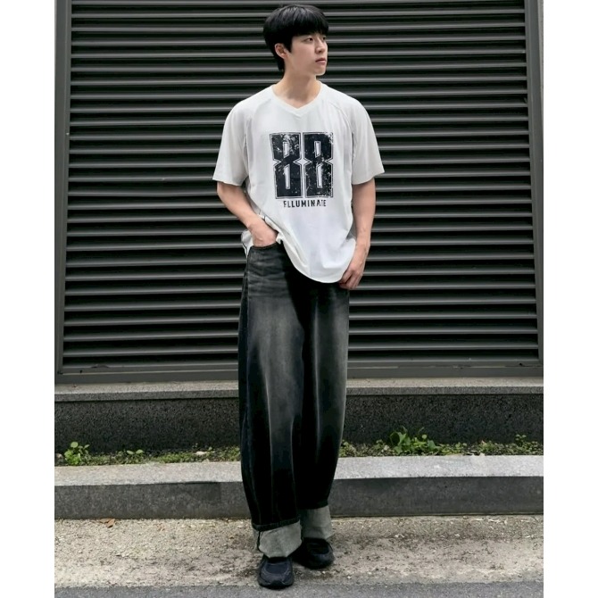 [韓國打折ing][預購 每周日中午 12:00收單] 2026 韓國 F.ILLUMINATE  V領88數字上衣-細節圖5