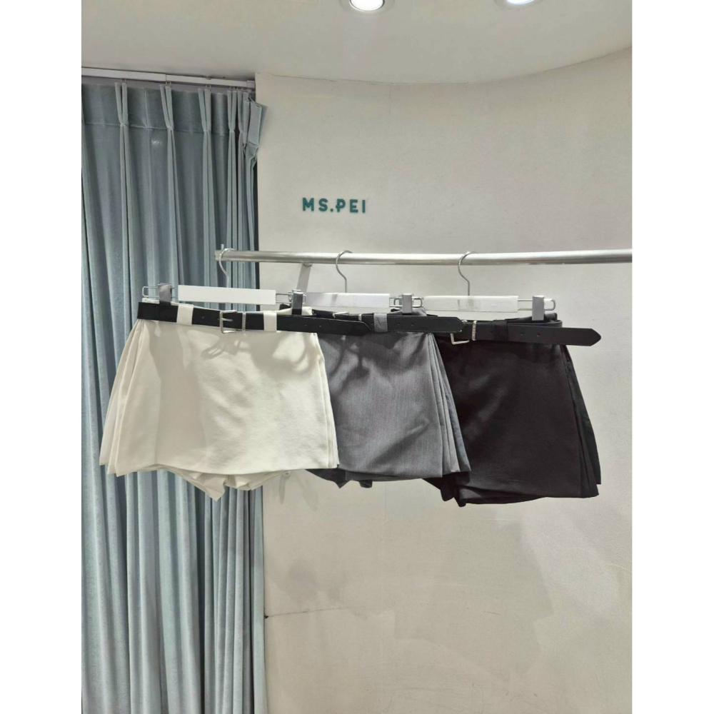 [預購 每周日中午 12:00收單] 2026 韓國 春夏女裝 開岔短褲迷你裙 附皮帶-細節圖5