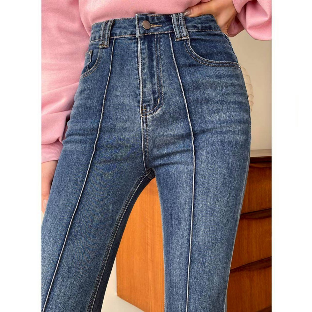 [預購 每周日中午 12:00收單] 2026 韓國 春夏女裝 縫線設計小喇叭牛仔褲-細節圖6