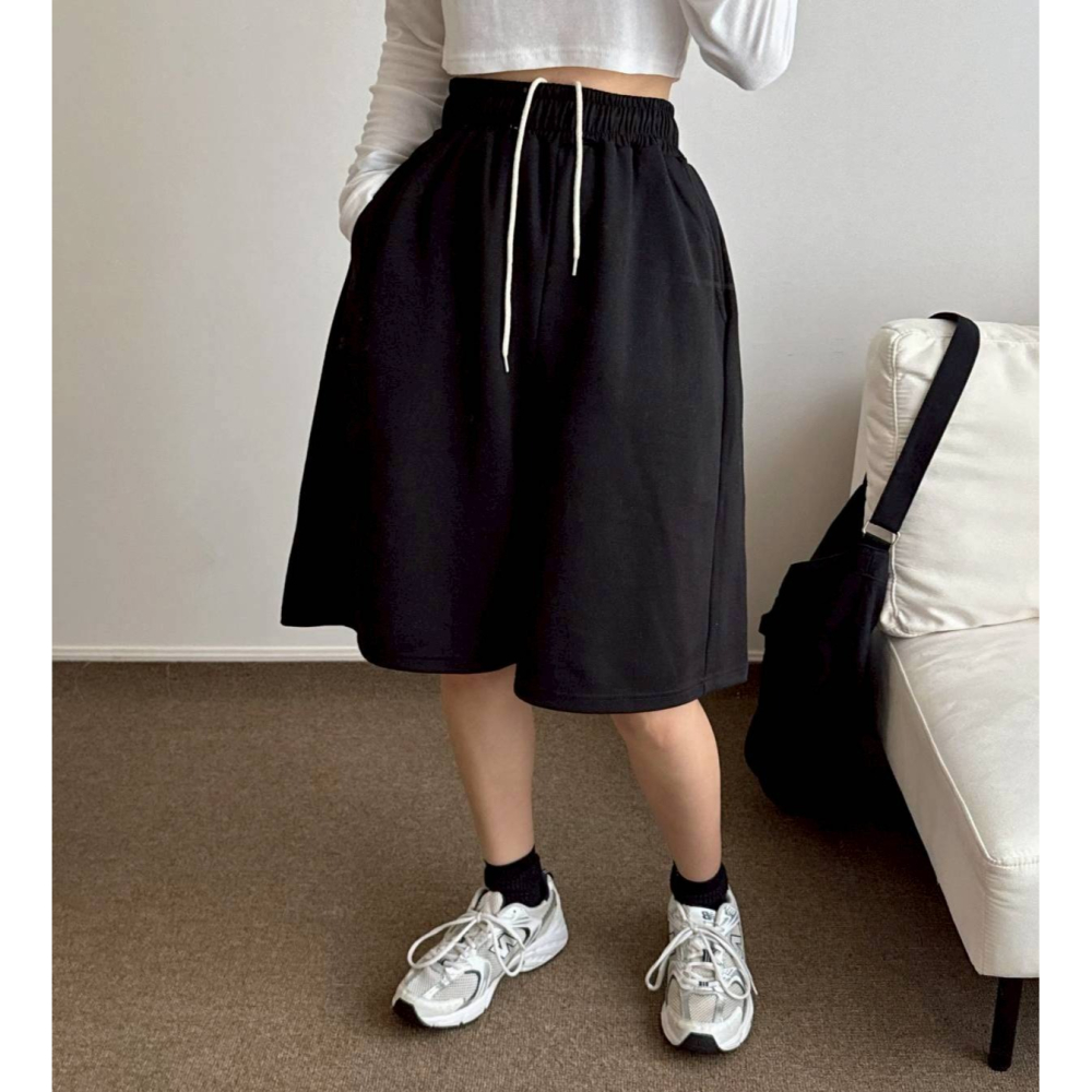 [預購 每周日中午 12:00收單] 2026 韓國 中性款~百慕達短褲-細節圖7