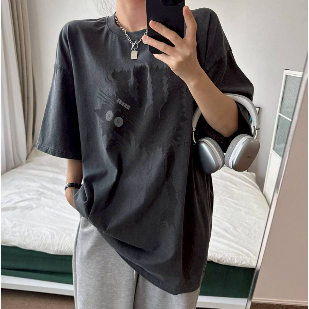 [預購 每周日中午 12:00收單] 2026 韓國 趣味短袖T  抖抖貓短袖T (中性款)-細節圖3