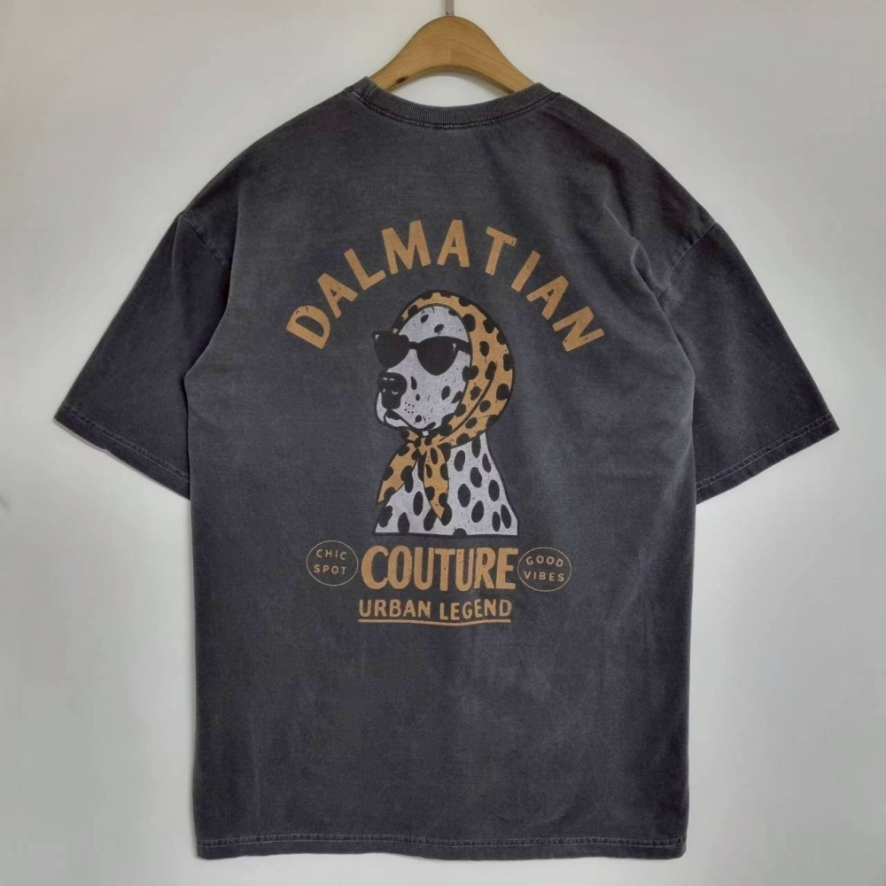 [預購 每周日中午 12:00收單] 2026 韓國 趣味短袖T-忠狗頭巾水洗上衣(中性款)-細節圖2