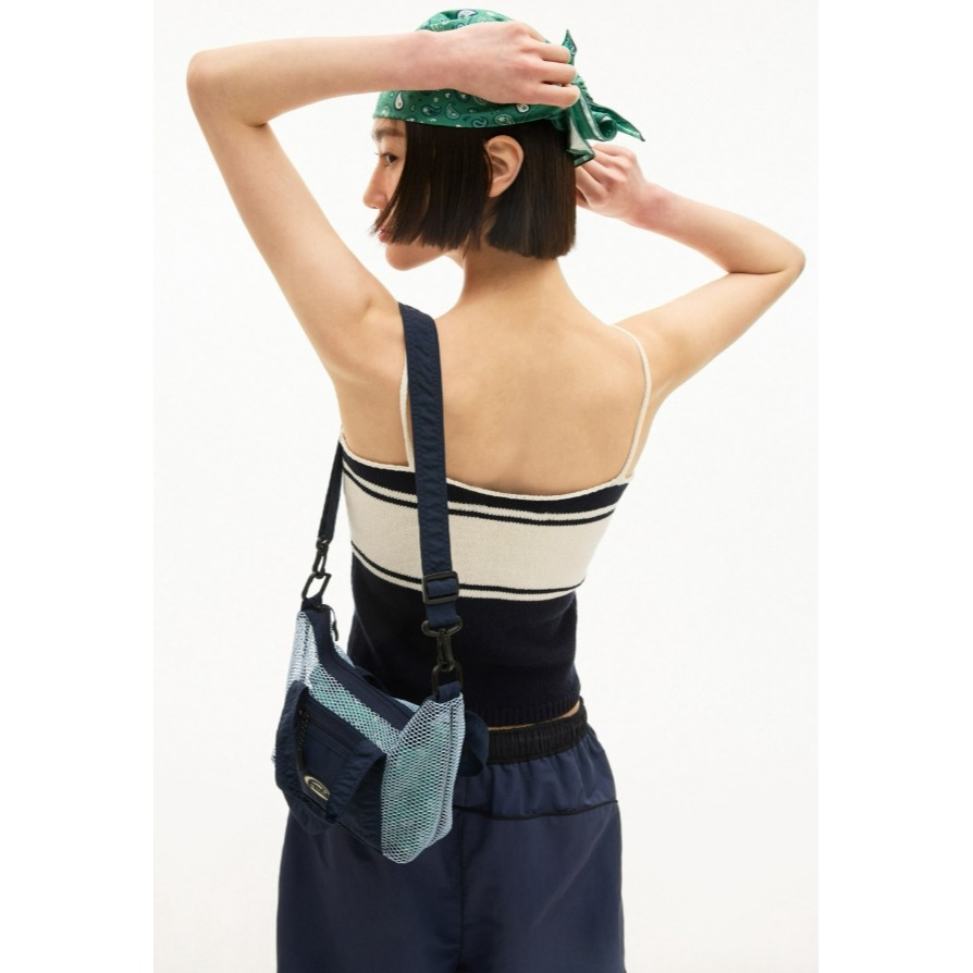 [韓國打折ing][預購每周日中午 12:00收單] 2026EMIS Mesh Crossbody Bag 網眼斜背包-細節圖4
