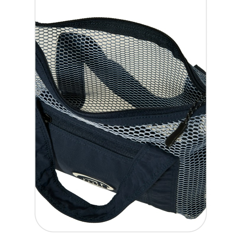 [韓國打折ing][預購每周日中午 12:00收單] 2026EMIS Mesh Crossbody Bag 網眼斜背包-細節圖6