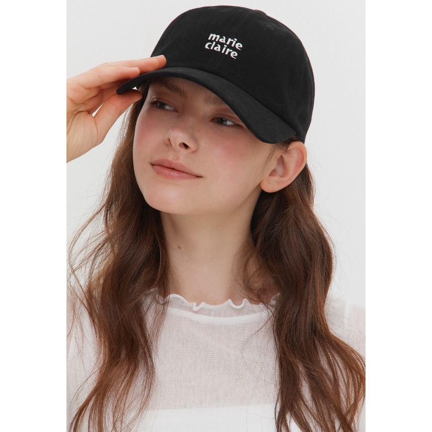 [韓國打折ing][預購 每周日中午 12:00收單] 2026 韓國 MARIE CLAIRE LOGO刺繡棒球帽-細節圖2