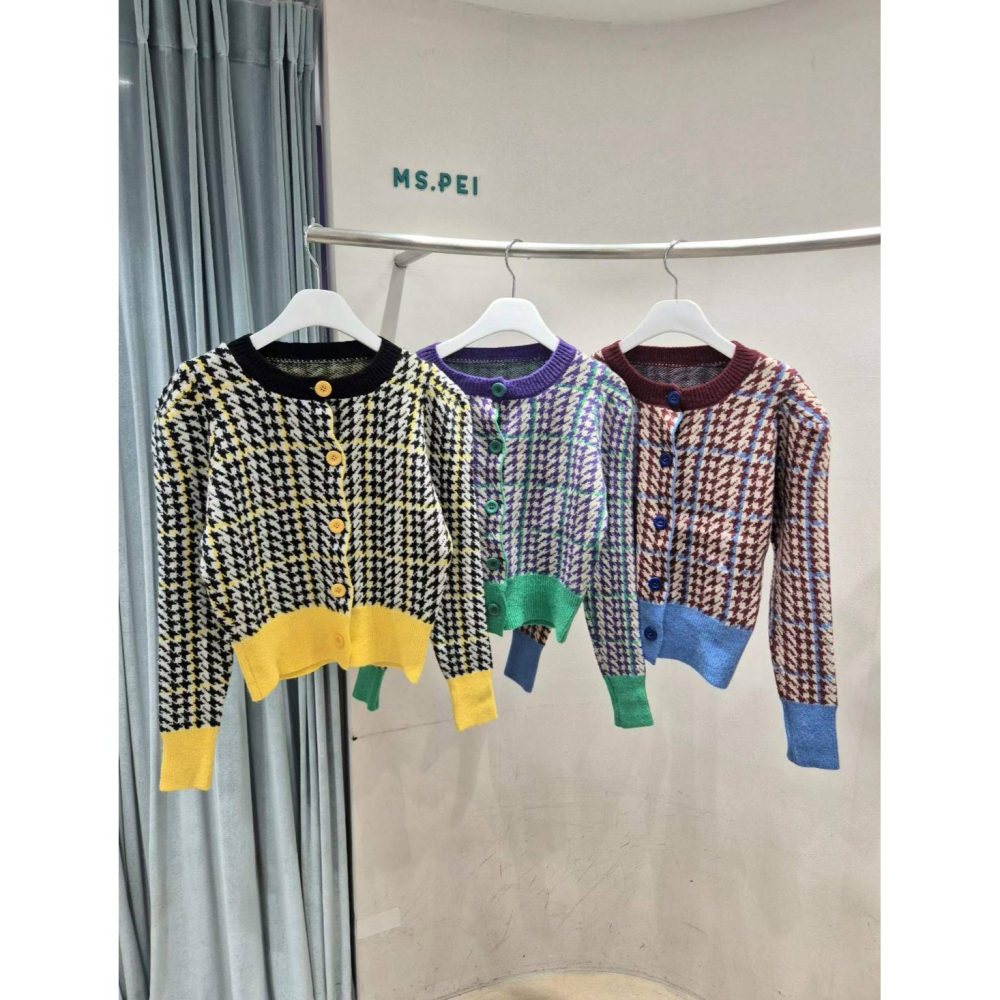 [預購 每周日中午 12:00收單] 2026 韓國 秋冬女裝 格紋撞色滾邊開襟衫-細節圖4