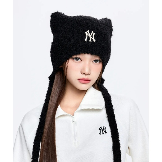 [預購 每周日中午 12:00收單] 2026  韓國  MLB  洋基NY貓耳朵繫帶毛帽-細節圖3