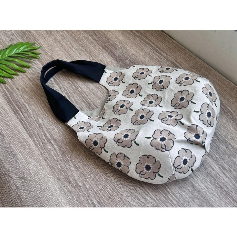 柔霧花園 柔軟水滴包 肩背 大容量 軟布包-細節圖3