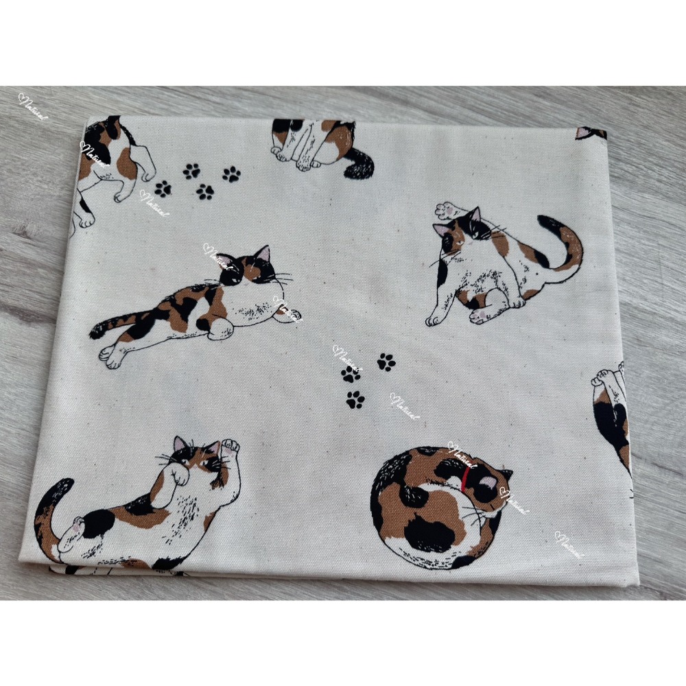 三花貓的慵懶午後 月弧肩背包 貓咪花布 日系手作包-規格圖9