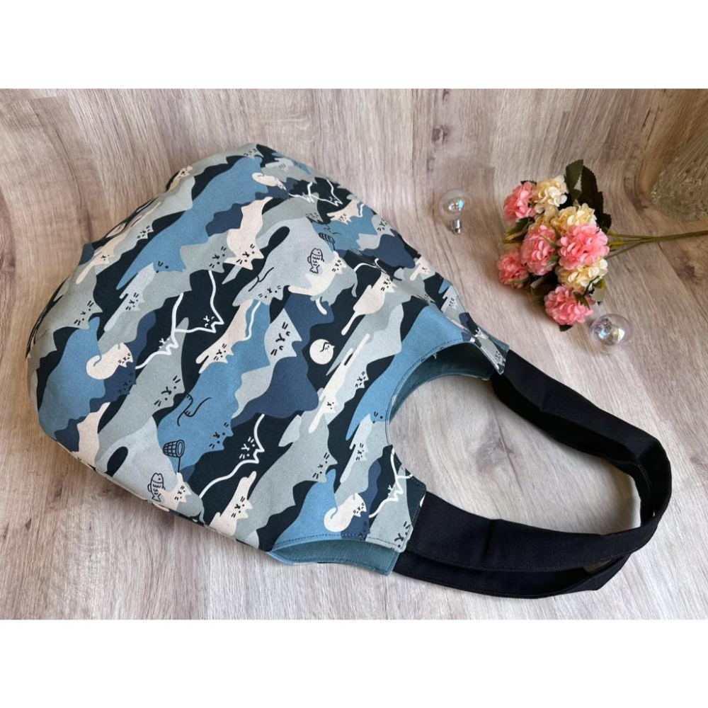 山嵐裡的貓影 柔軟水滴包 肩背 大容量 軟布包-細節圖3