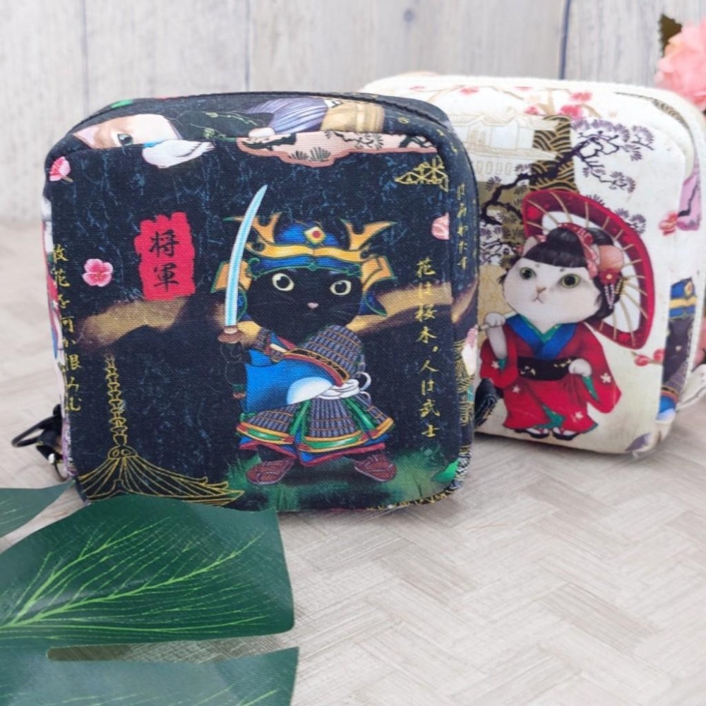 日系 江戶武士貓 方形拉鍊收納包 可拆式手腕帶 手作小物包 行動電源包-細節圖2