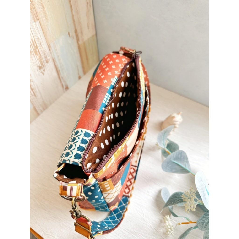 花樣拼接 多層內袋夾層拉鍊肩背包 側背包 斜背包 郵差包-細節圖4